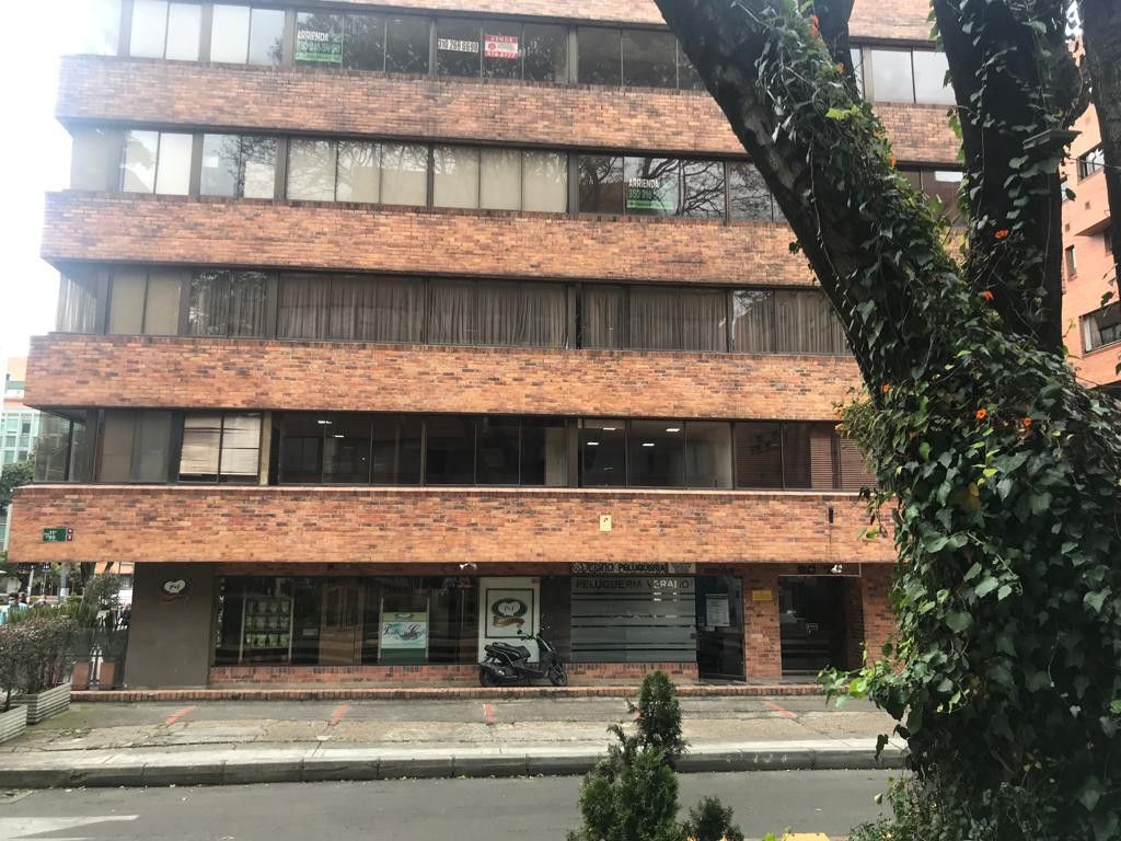 Oficina en venta Cundinamarca Bogotá Chico 50 m2 Habitaciones 0 Baños 1 Garajes 2 Precio $325000000