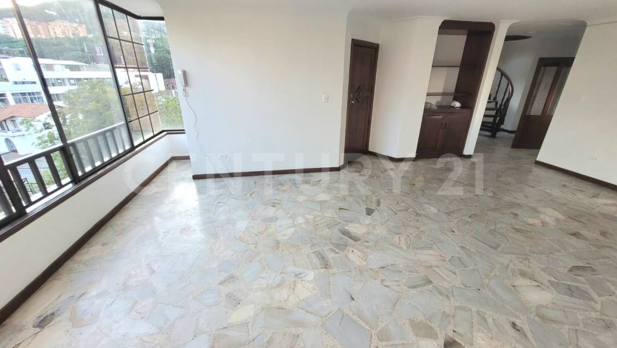 Apartamento en venta Valle Del Cauca Cali Santa Mónica 189 m2 Habitaciones 5 Baños 5 Garajes 1 Precio $600000000