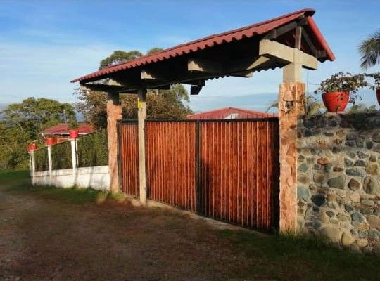 Finca en venta Valle Del Cauca Jamundí Jamundí 215 m2 Habitaciones 6 Baños 3 Garajes 2 Precio $600000000