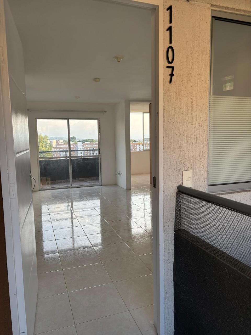 Apartamento en arriendo Risaralda Pereira Guayacanes 60 m2 Habitaciones 2 Baños 2 Garajes 1 Precio $1250000