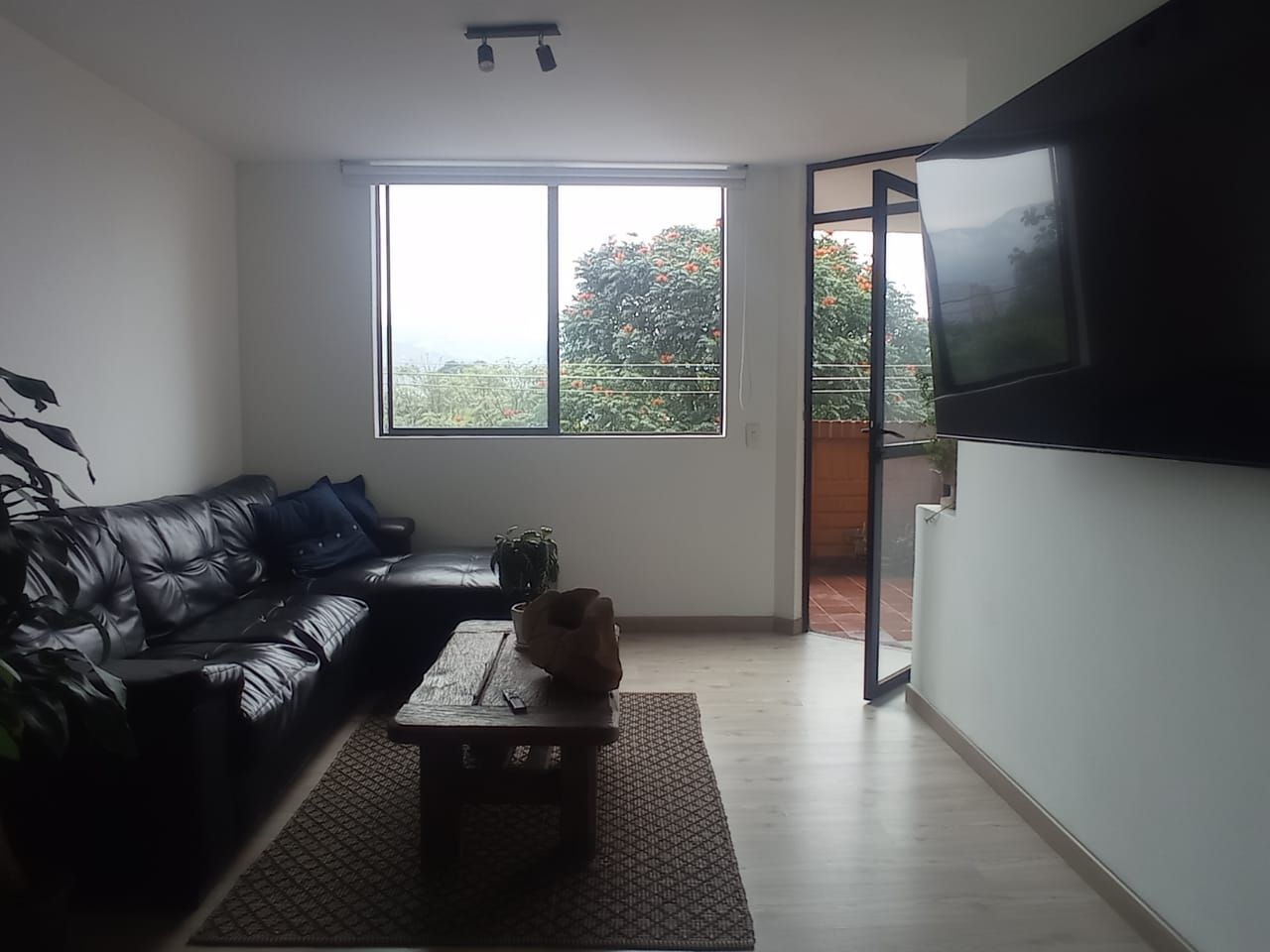 Apartamento en arriendo Antioquia Medellín Castropol 59 m2 Habitaciones 1 Baños 2 Garajes 1 Precio $2750000