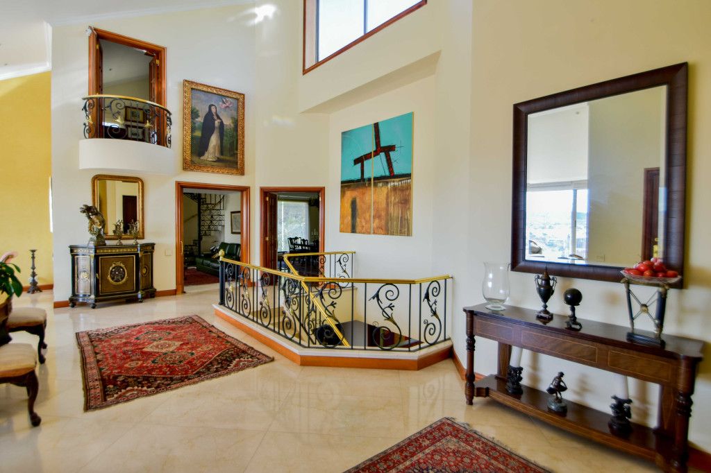 Apartamento en venta Cundinamarca Bogotá Cerros De Santa Barbara 357 m2 Habitaciones 4 Baños 5 Garajes 4 Precio $3900000000