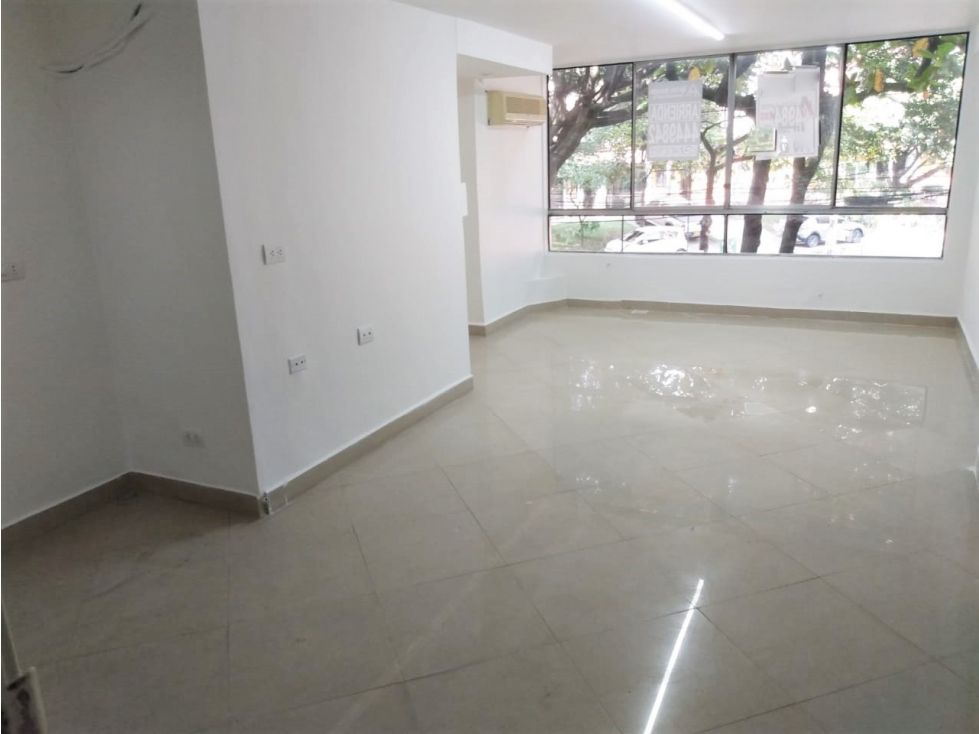 Oficina en arriendo Antioquia Medellín Diego Echavarria 27 m2 Habitaciones 0 Baños 0 Garajes 1 Precio $2200000