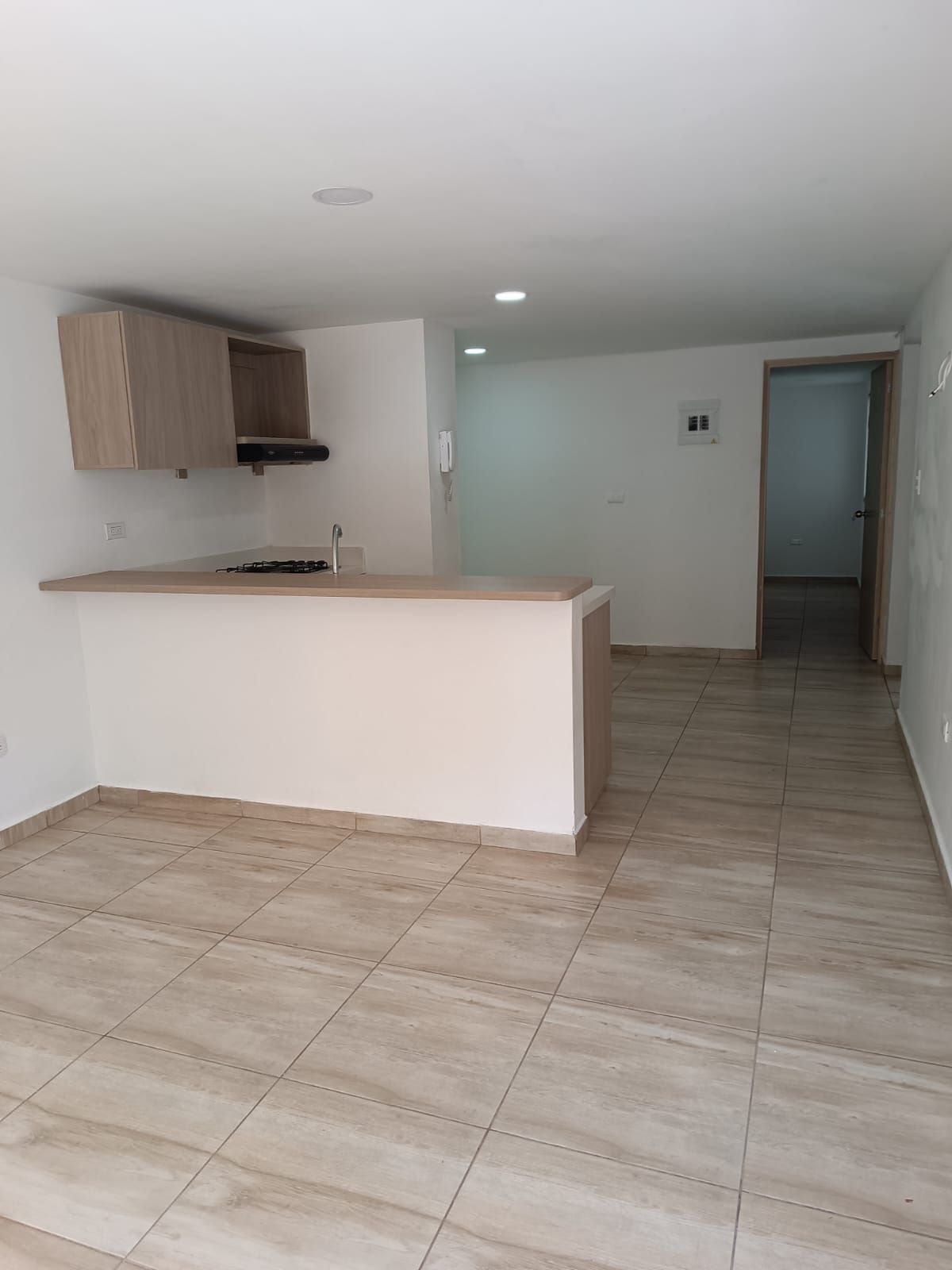 Apartamento en arriendo Antioquia Medellín La Gloria 90 m2 Habitaciones 3 Baños 2 Garajes 0 Precio $2250000