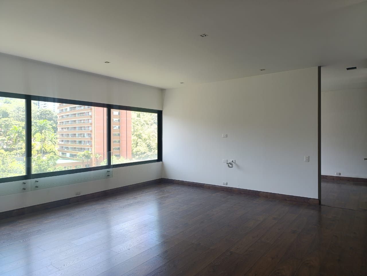 Apartamento en arriendo Antioquia Medellín San Lucas 100 m2 Habitaciones 2 Baños 2 Garajes 2 Precio $6200000