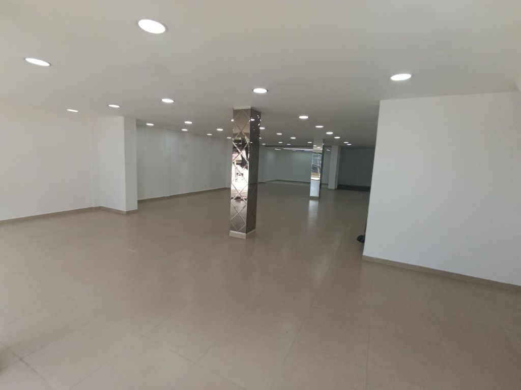 Edificio en arriendo Valle Del Cauca Cali Urbanización Río Lili 1020 m2 Habitaciones 0 Baños 5 Garajes 4 Precio $30000000