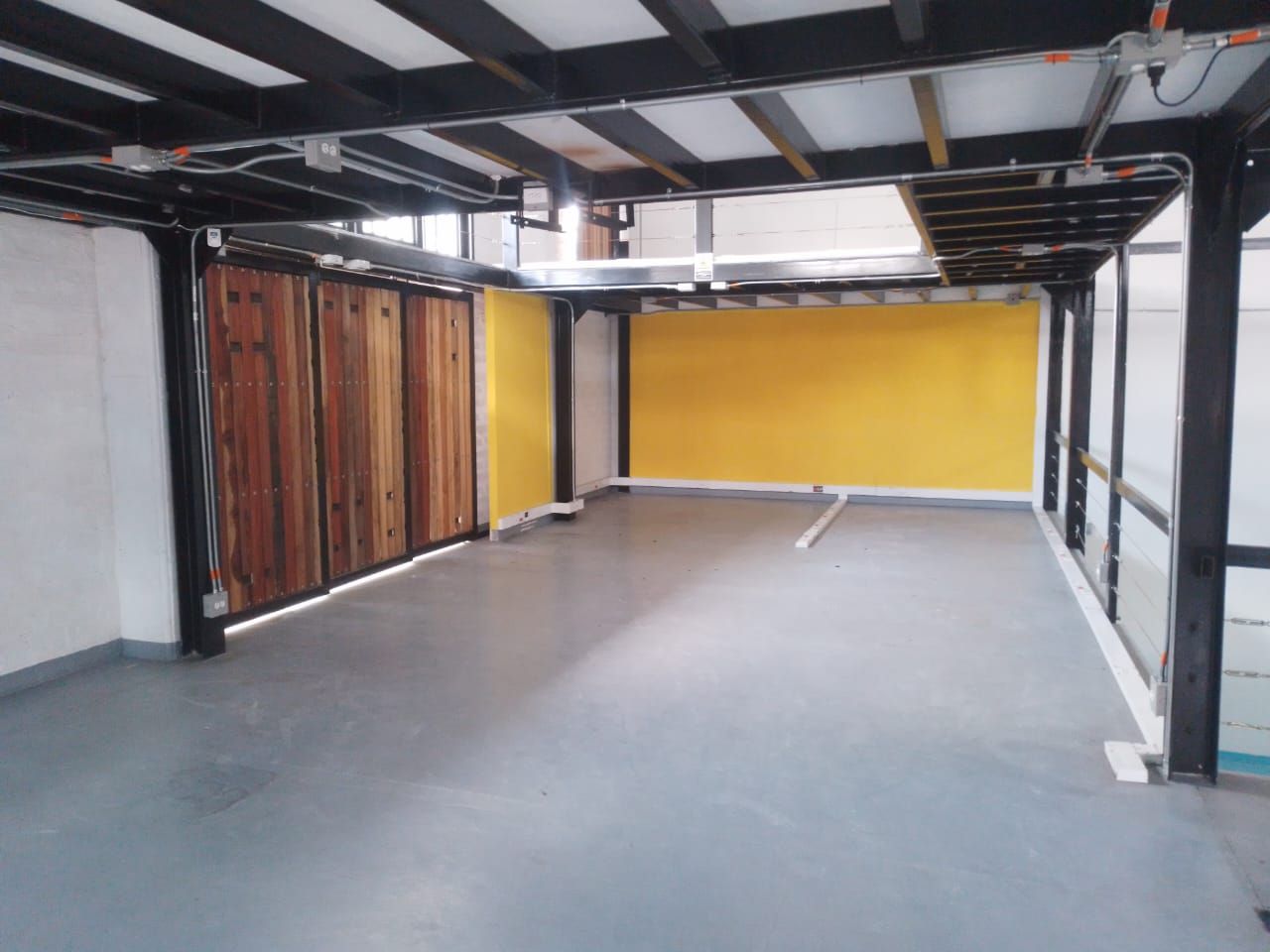 Bodega en arriendo Antioquia Envigado Jardines 340 m2 Habitaciones 0 Baños 3 Garajes 1 Precio $9000000