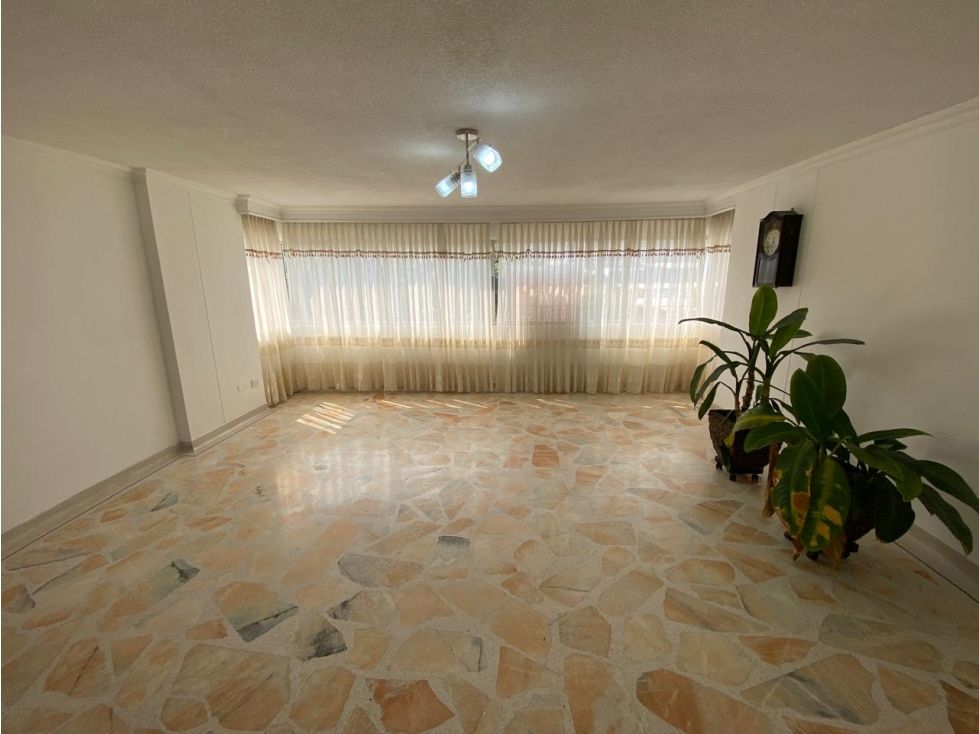 Apartamento en venta Valle Del Cauca Cali Departamental 92 m2 Habitaciones 3 Baños 3 Garajes 2 Precio $330000000
