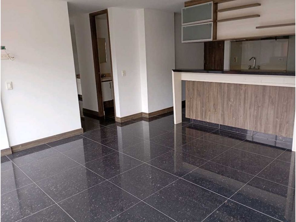 Apartamento en arriendo o venta Antioquia Envigado El Chinguí 84 m2 Habitaciones 3 Baños 2 Garajes 1 Precio venta $650000000 Precio arriendo $3500000