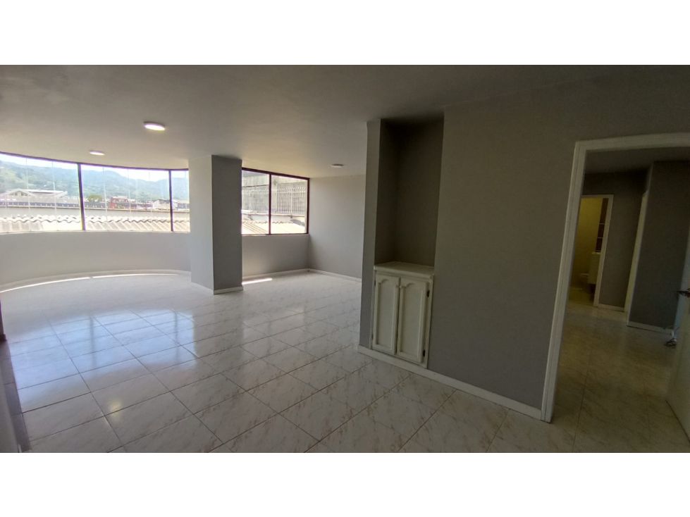 Apartamento en venta Risaralda Pereira Alcazares 134 m2 Habitaciones 3 Baños 3 Garajes 1 Precio $365000000