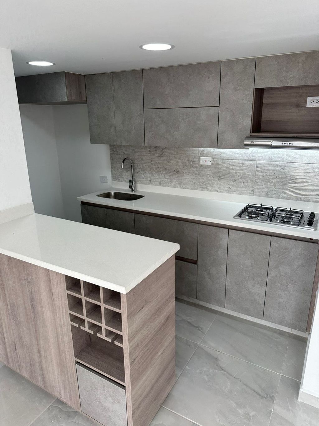 Apartamento en venta Antioquia Copacabana Machado 55 m2 Habitaciones 3 Baños 2 Garajes 0 Precio $240000000