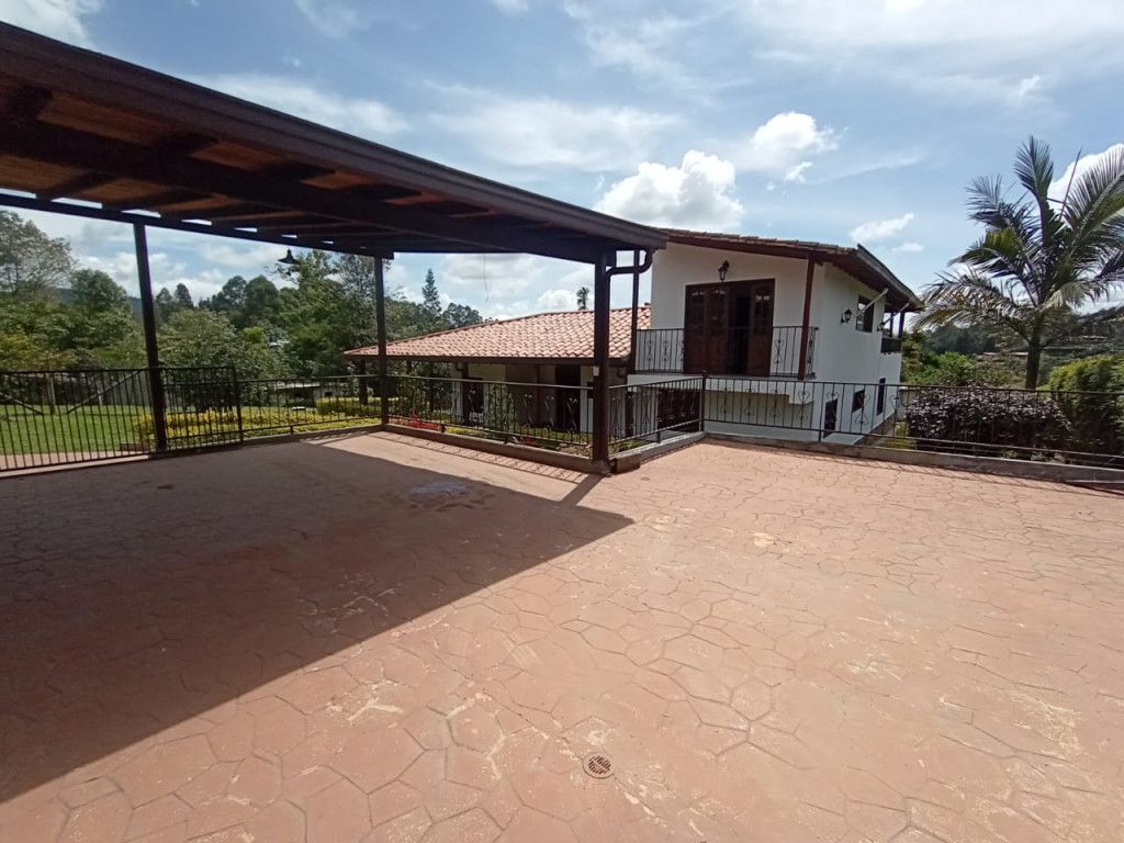 Finca en arriendo Antioquia Guarne Guarne 287 m2 Habitaciones 5 Baños 6 Garajes 0 Precio $6900000