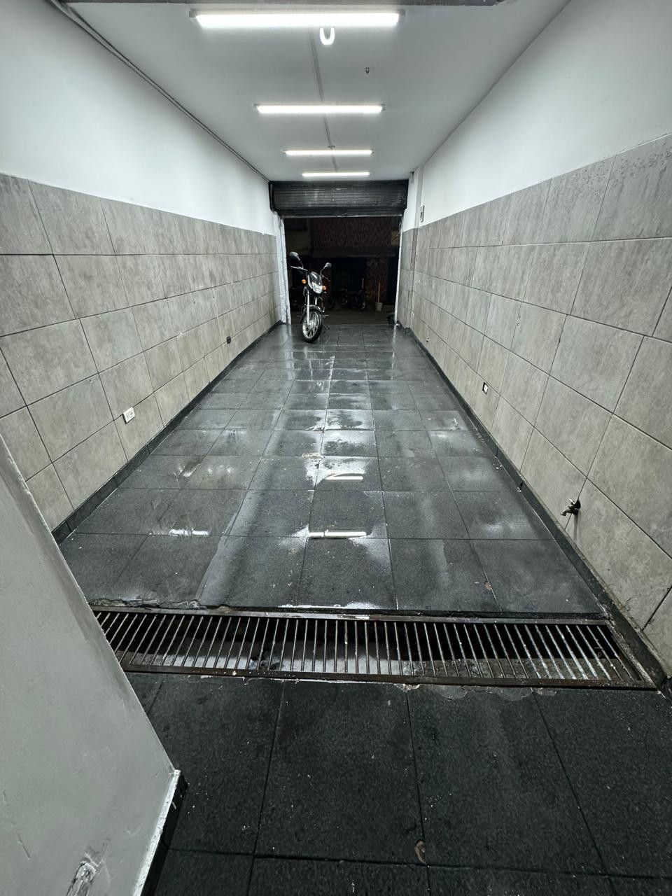 Local en arriendo Antioquia Medellín San Pablo 28 m2 Habitaciones 0 Baños 1 Garajes 0 Precio $1200000