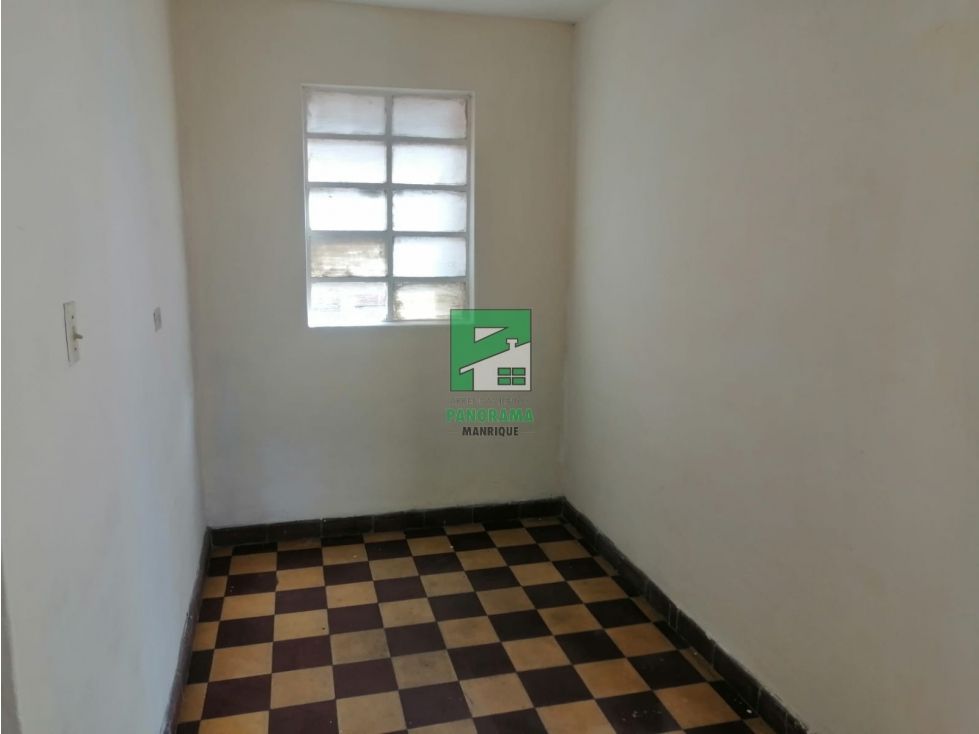 Apartamento en arriendo Antioquia Medellín Manrique Central No1 68 m2 Habitaciones 3 Baños 1 Garajes 0 Precio $1750000