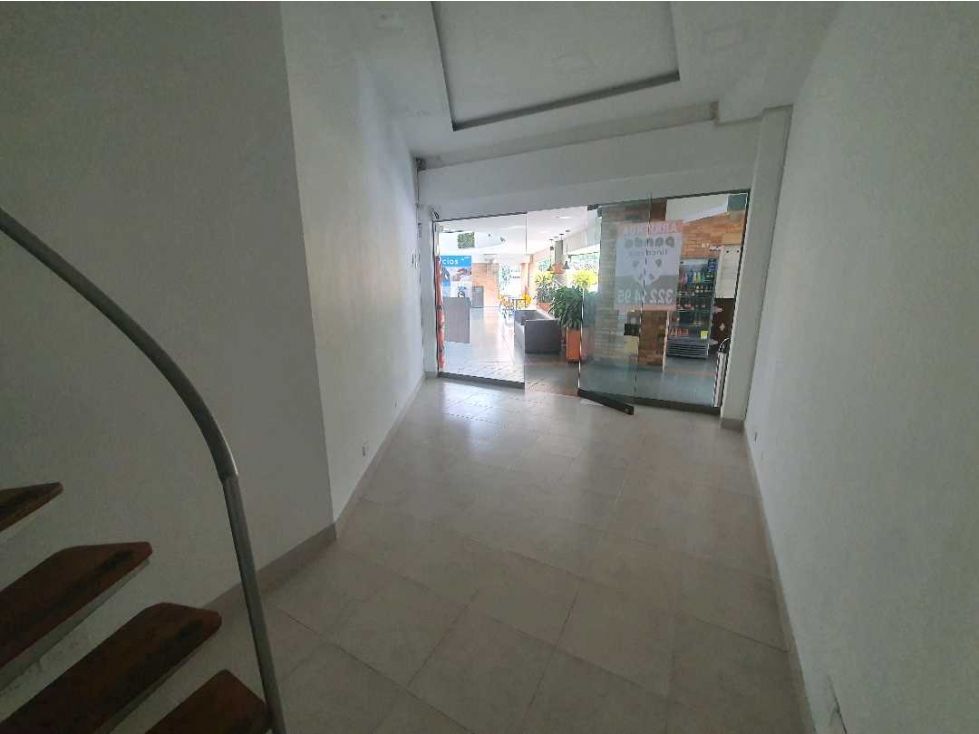 Local en arriendo o venta Antioquia Envigado Zona Centro 40 m2 Habitaciones 0 Baños 1 Garajes 0 Precio venta $360000000 Precio arriendo $3400000