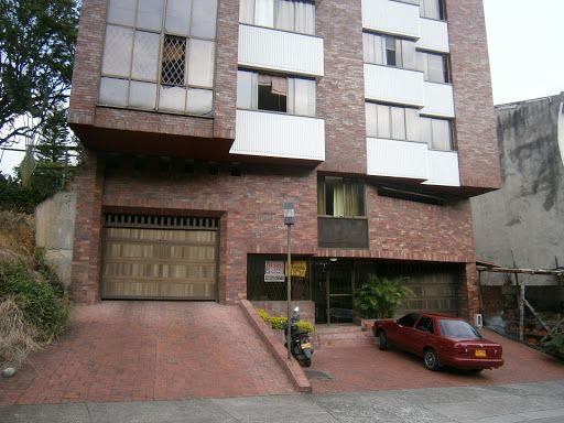 Apartamento en arriendo Valle Del Cauca Cali Santa Bárbara 160 m2 Habitaciones 3 Baños 3 Garajes 1 Precio $2500000