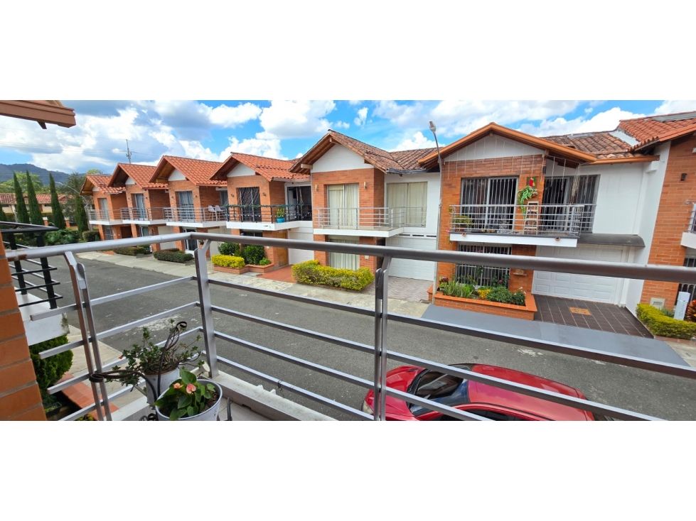 Casa en venta Antioquia La Ceja Centro 145 m2 Habitaciones 3 Baños 3 Garajes 1 Precio $680000000