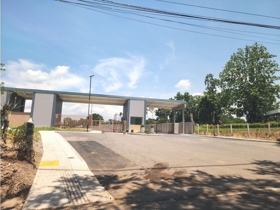 Casa en arriendo Santander Piedecuesta Br Paseo Cataluña 117 m2 Habitaciones 3 Baños 2 Garajes 1 Precio $3850000