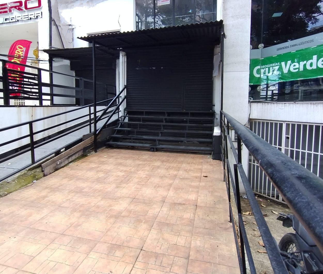 Local en arriendo Risaralda Pereira Los Alpes 50 m2 Habitaciones 0 Baños 4 Garajes 0 Precio $4000000