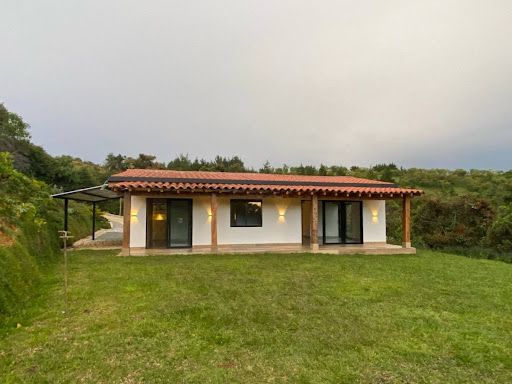Finca en arriendo Antioquia Guarne Santo Tomás 120 m2 Habitaciones 3 Baños 2 Garajes 3 Precio $4500000