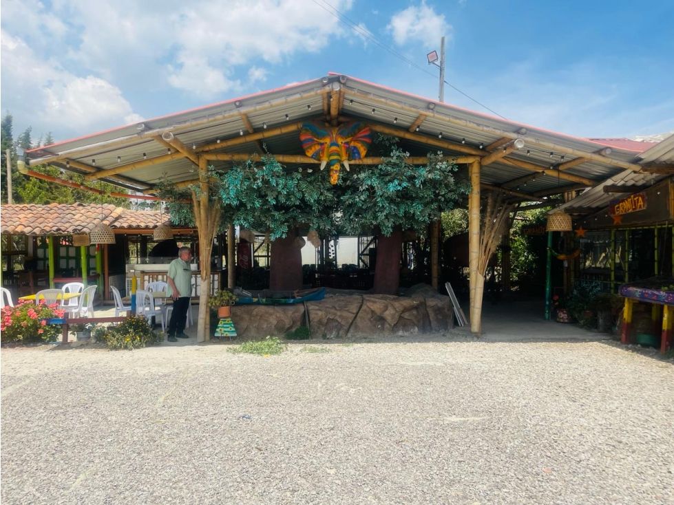 Local en arriendo Cundinamarca Chía Vereda Bojaca 300 m2 Habitaciones 0 Baños 2 Garajes 0 Precio $5000000