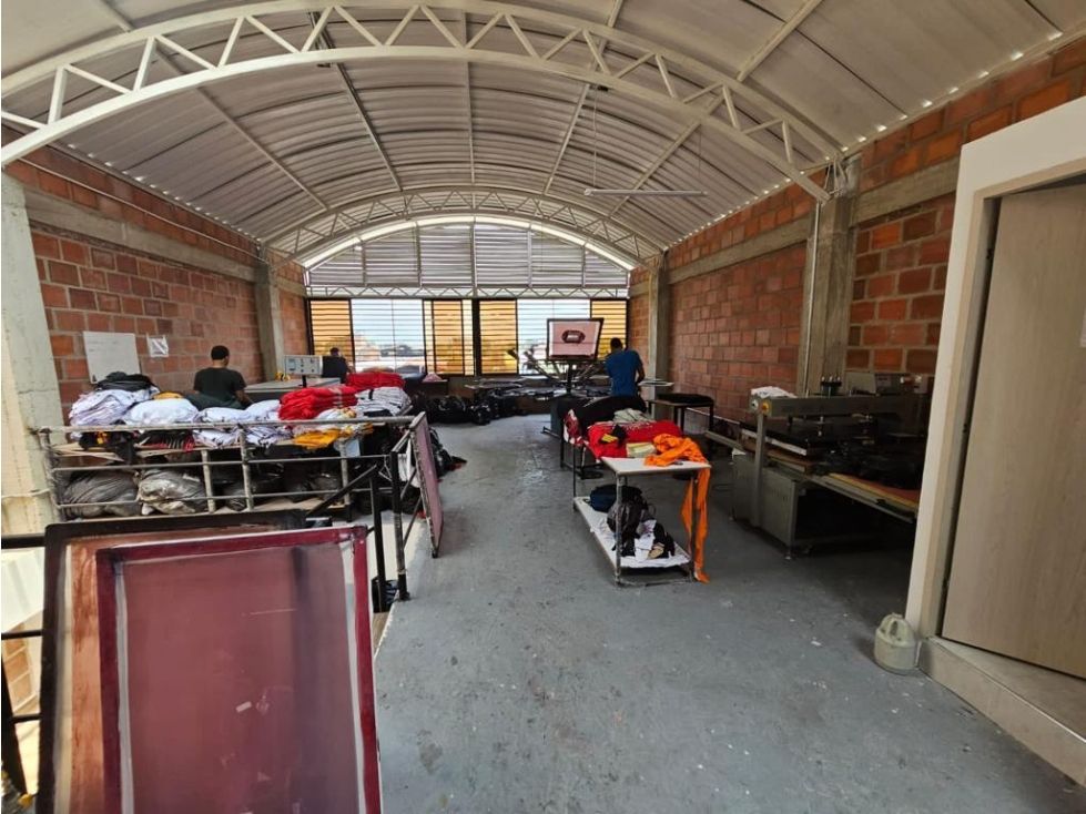 Bodega en venta Valle Del Cauca Cali Municipal 640 m2 Habitaciones 0 Baños 5 Garajes 1 Precio $1250000000