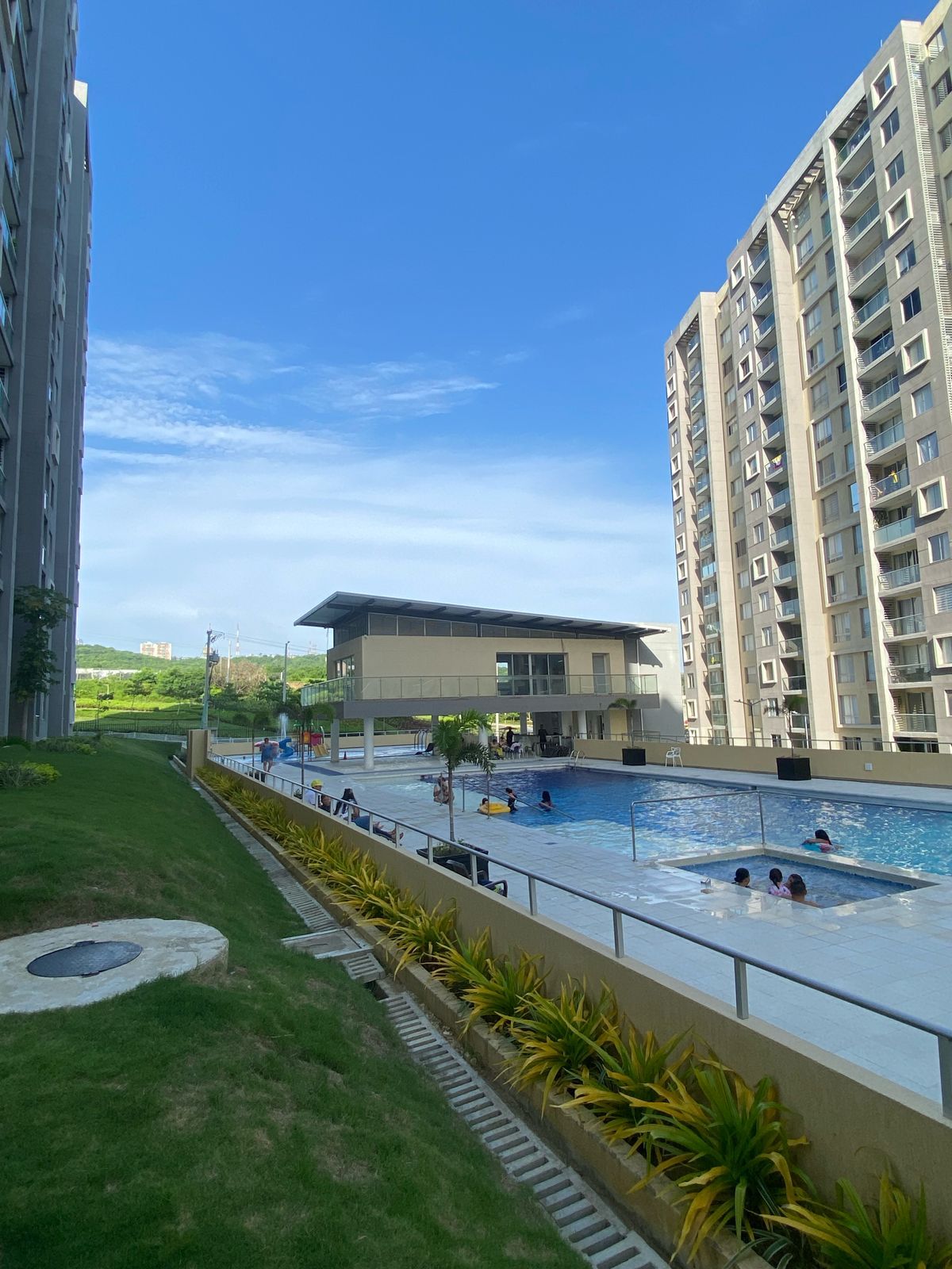Apartamento en arriendo Atlántico Barranquilla Las Flores 75 m2 Habitaciones 3 Baños 2 Garajes 1 Precio $1550000