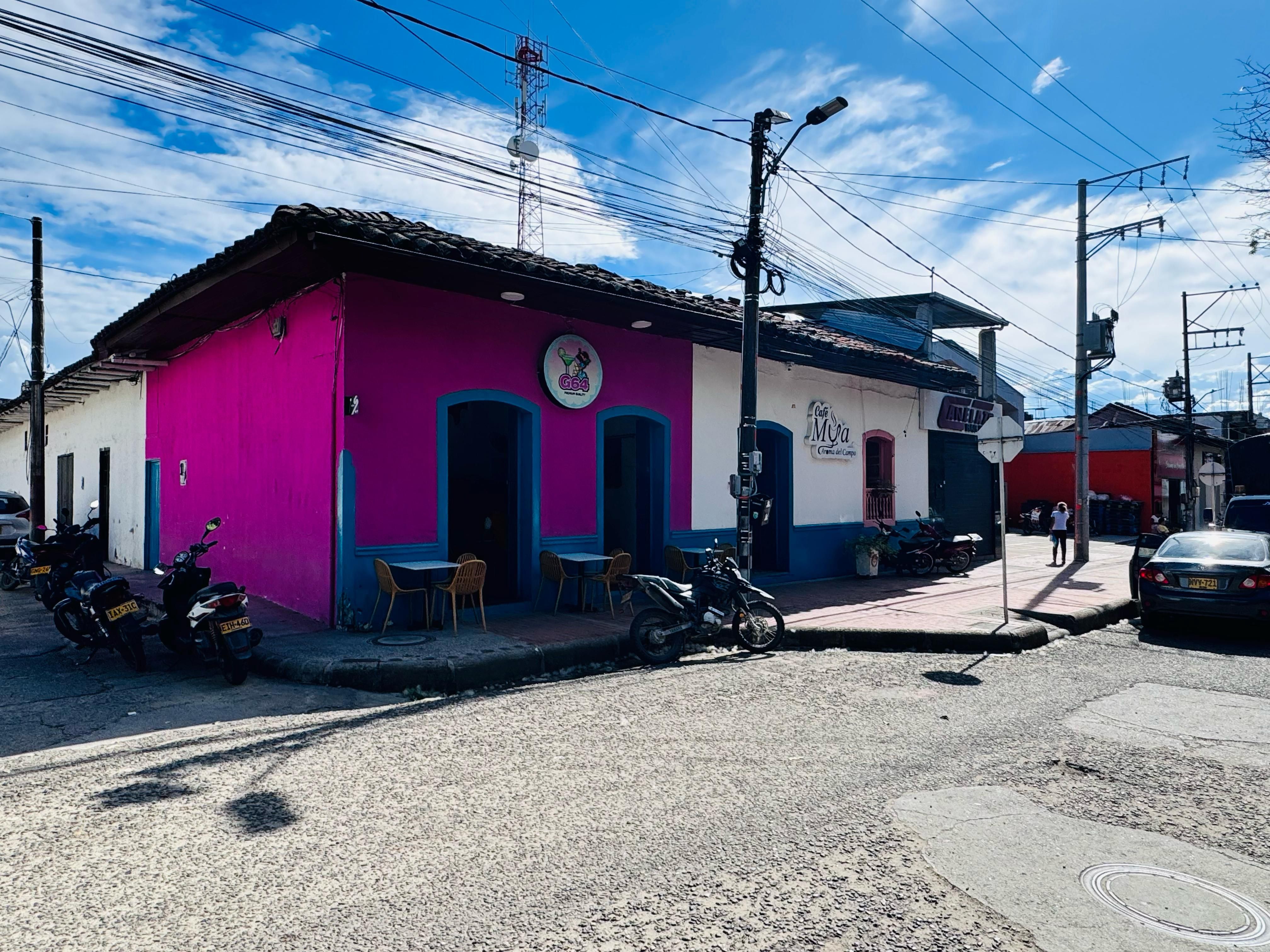 Local en venta Huila Campoalegre Campoalegre 469 m2 Habitaciones 0 Baños 5 Garajes 5 Precio $850000000