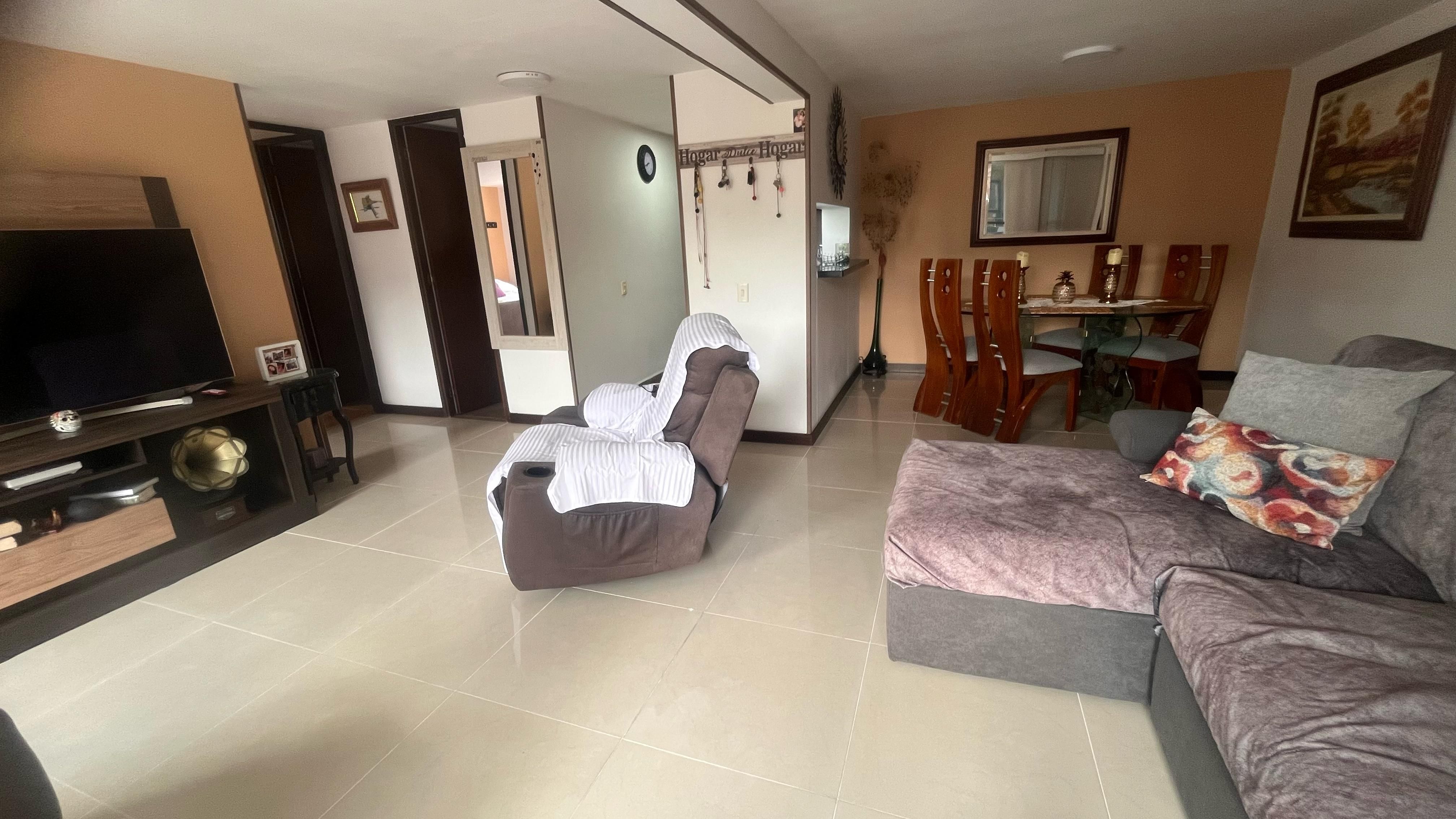 Apartamento en venta Antioquia Medellín Loma De Los Bernal 92 m2 Habitaciones 2 Baños 2 Garajes 2 Precio $660000000