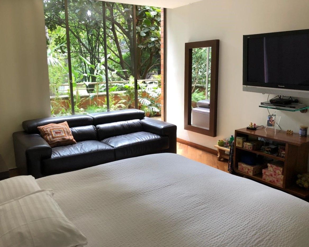 Apartamento en venta Antioquia Medellín Alejandria 218 m2 Habitaciones 3 Baños 4 Garajes 2 Precio $1610000000