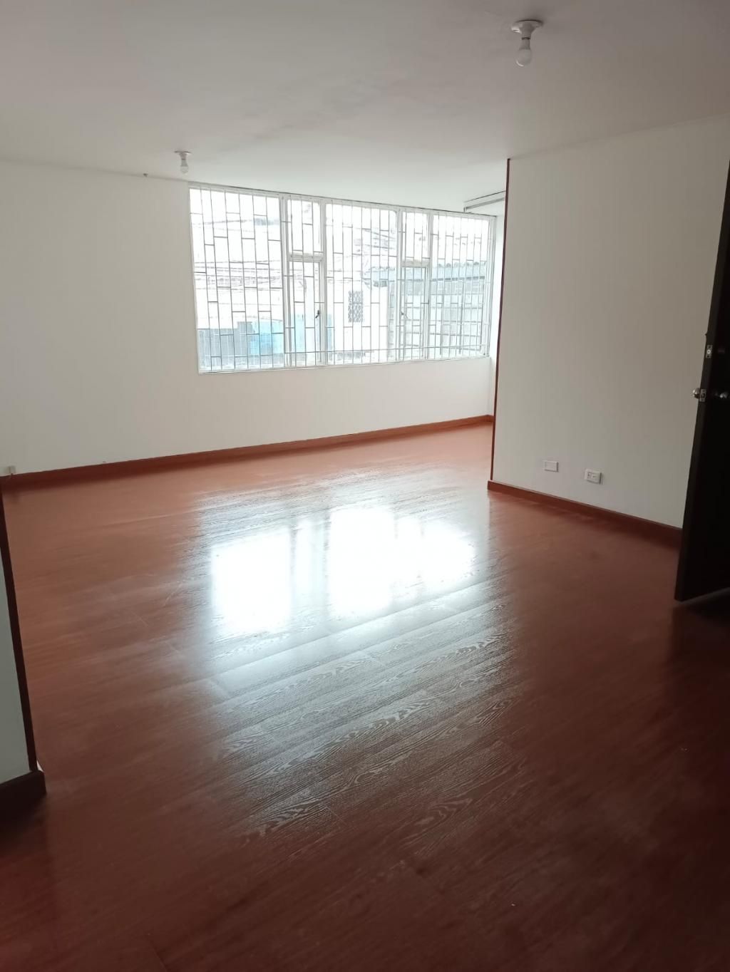 Oficina en arriendo Cundinamarca Bogotá Las Orquideas 50 m2 Habitaciones 0 Baños 1 Garajes 0 Precio $1300000