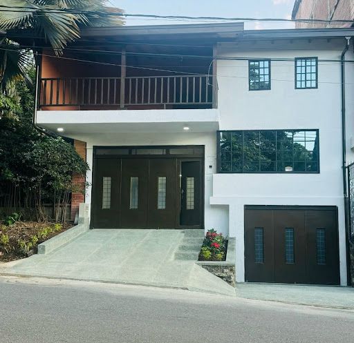 Casa en arriendo Antioquia Medellín Belencito 240 m2 Habitaciones 4 Baños 3 Garajes 3 Precio $6500000