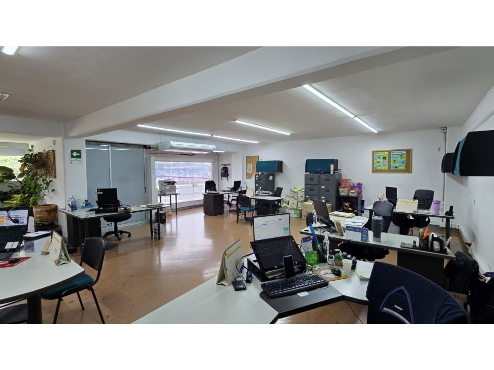 Bodega en arriendo Antioquia Medellín La Aguacatala 400 m2 Habitaciones 0 Baños 3 Garajes 0 Precio $18000000