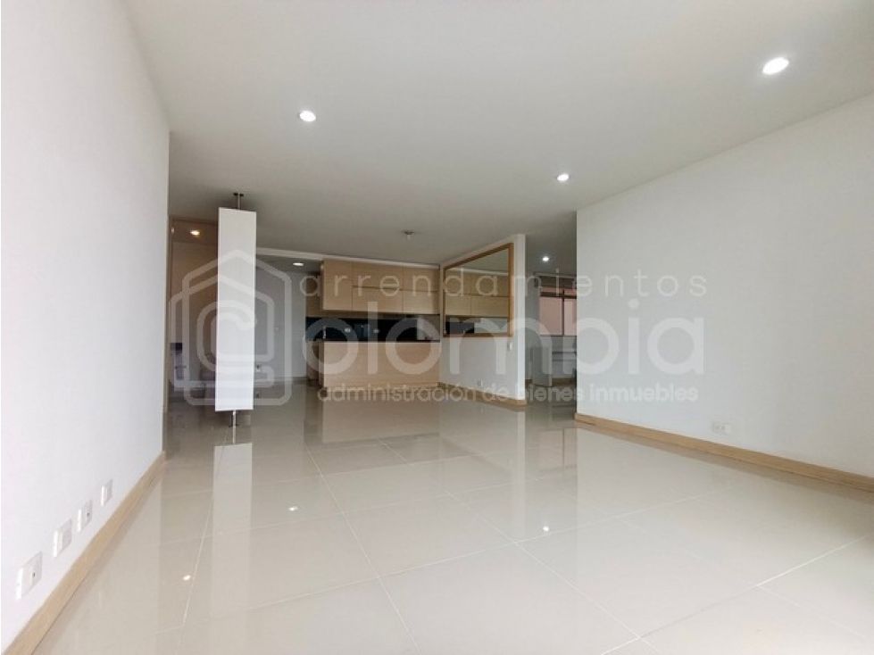 Apartamento en venta Antioquia Envigado Jardines 126 m2 Habitaciones 3 Baños 2 Garajes 2 Precio $1100000000