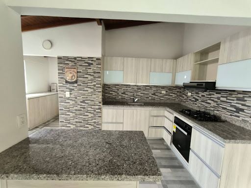 Apartamento en arriendo Antioquia Medellín Alejandria 80 m2 Habitaciones 3 Baños 2 Garajes 1 Precio $3450000