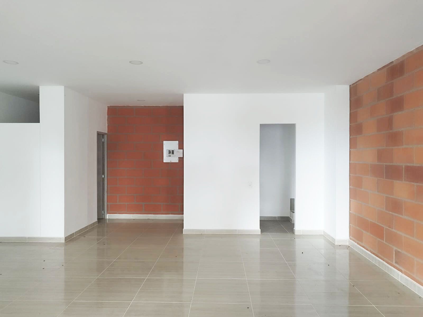 Local Comercial en arriendo Antioquia Envigado Las Antillas 50 m2 Habitaciones 1 Baños 1 Garajes 2 Precio $2200000