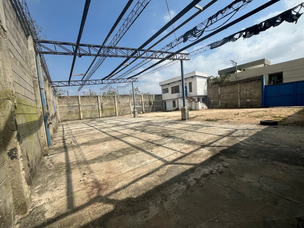 Bodega en arriendo Atlántico Barranquilla Pastoral Social 576 m2 Habitaciones 0 Baños 1 Garajes 2 Precio $4000000