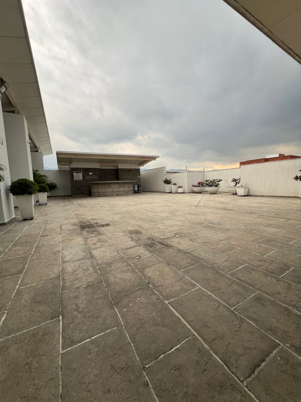 Apartamento en venta Valle Del Cauca Cali Urbanización Ciudad Jardín 125 m2 Habitaciones 3 Baños 3 Garajes 2 Precio $575000000