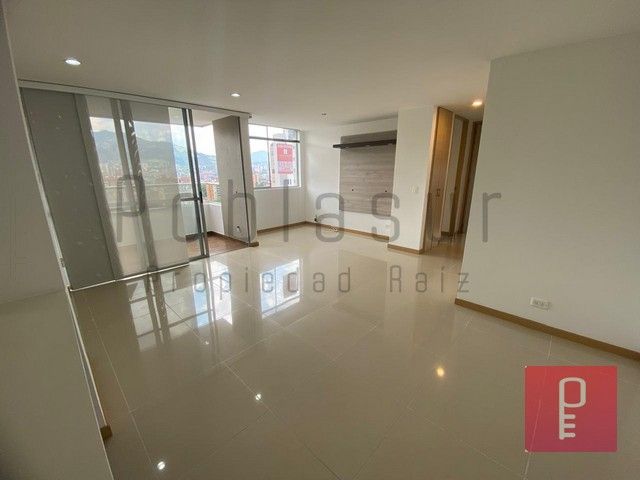 Apartamento en arriendo Antioquia Envigado El Esmeraldal 72 m2 Habitaciones 2 Baños 2 Garajes 1 Precio $3500000