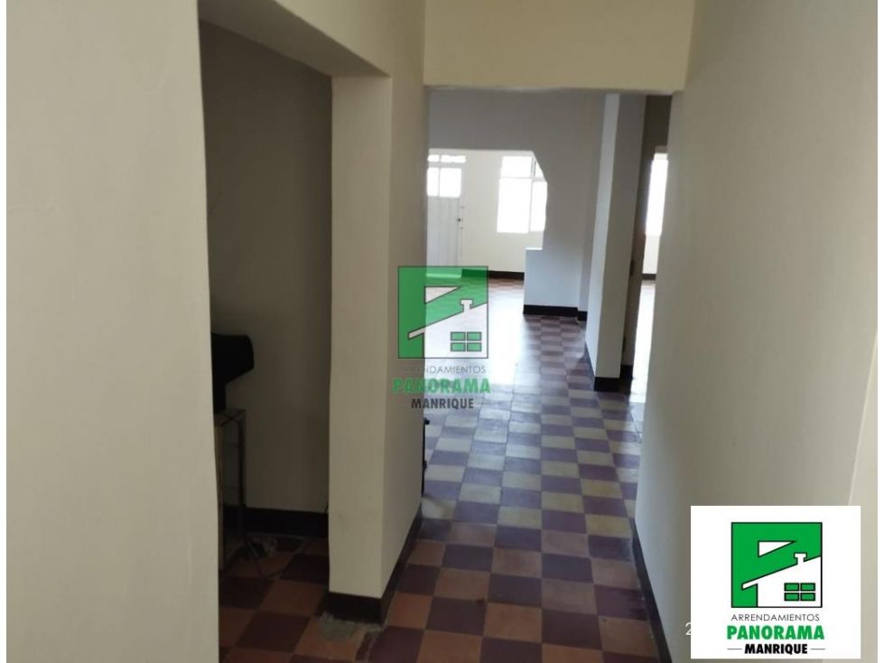 Local en arriendo Antioquia Medellín Manrique Central No2 200 m2 Habitaciones 0 Baños 1 Garajes 0 Precio $5300000