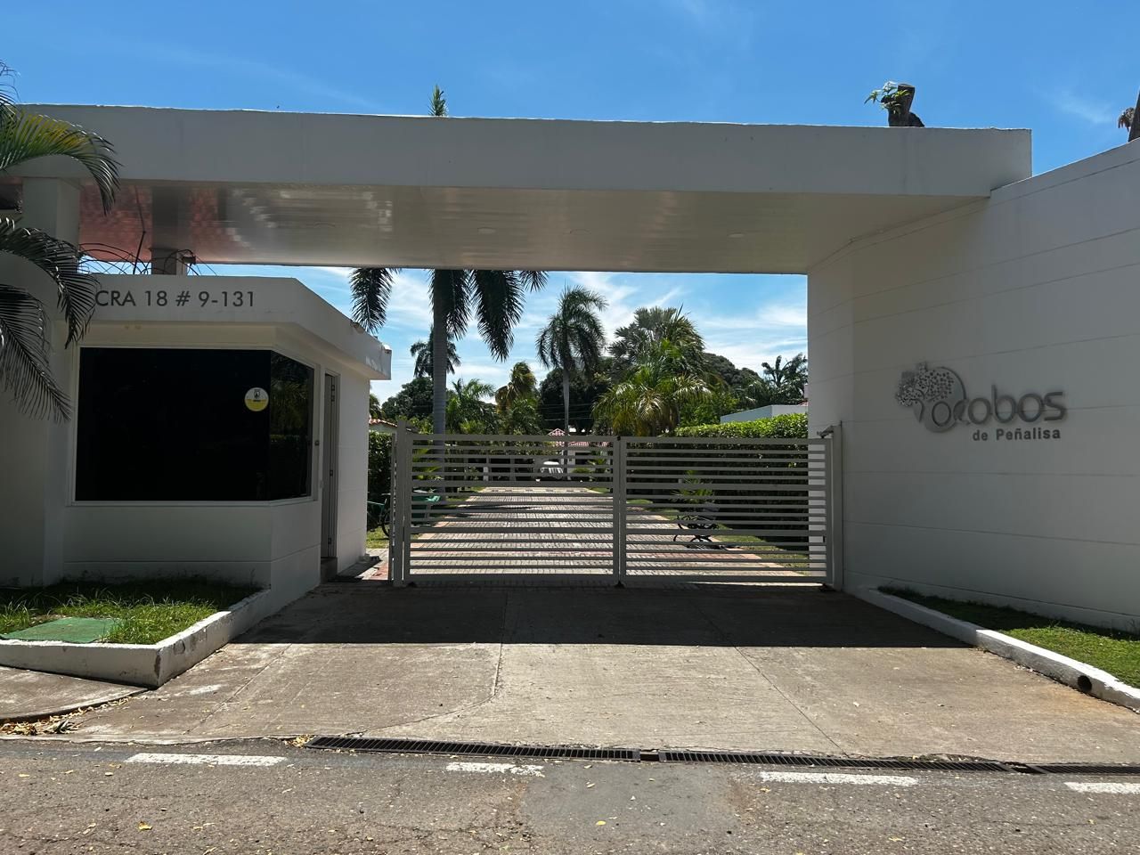 Casa en venta Cundinamarca Ricaurte Las Palmas 198 m2 Habitaciones 3 Baños 2 Garajes 2 Precio $800000000