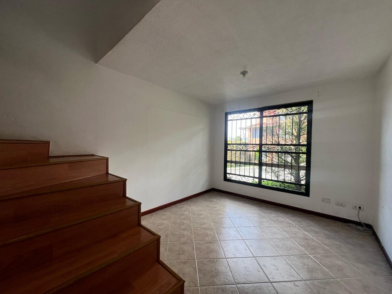 Casa en arriendo Antioquia Envigado El Dorado 151 m2 Habitaciones 4 Baños 2 Garajes 2 Precio $4200000
