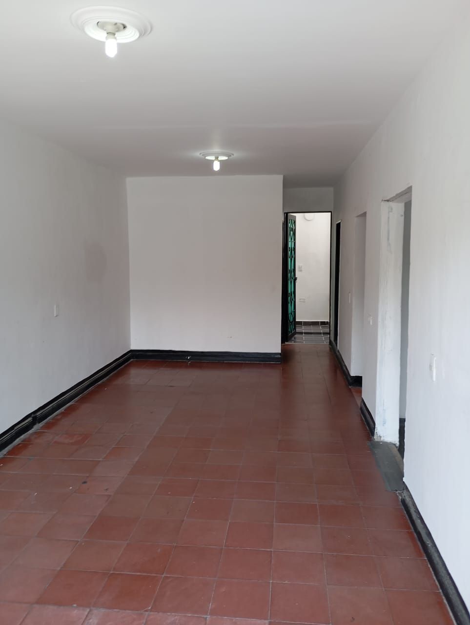 Local en arriendo Antioquia Medellín Francisco Antonio Zea 65 m2 Habitaciones 0 Baños 1 Garajes 0 Precio $2000000