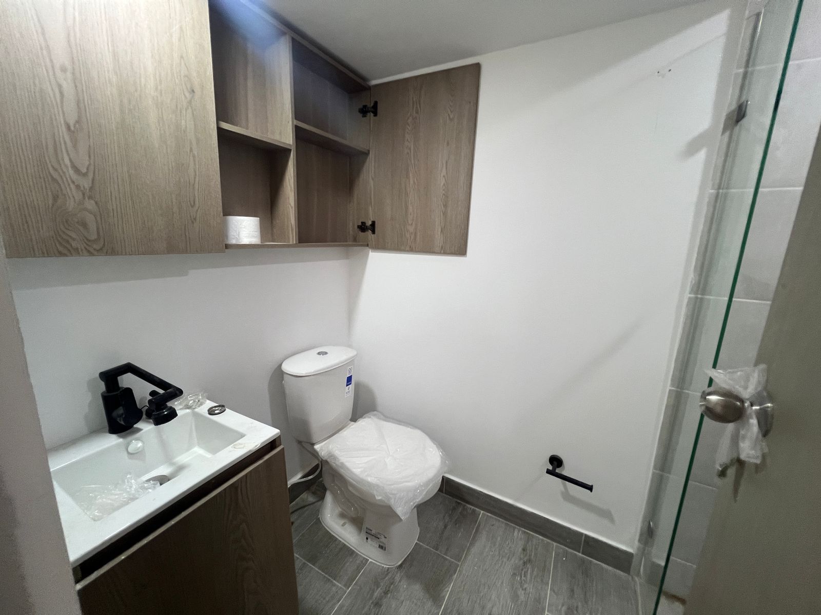 Apartamento en arriendo Antioquia Medellín San Antonio De Prado 44 m2 Habitaciones 3 Baños 2 Garajes 0 Precio $1350000