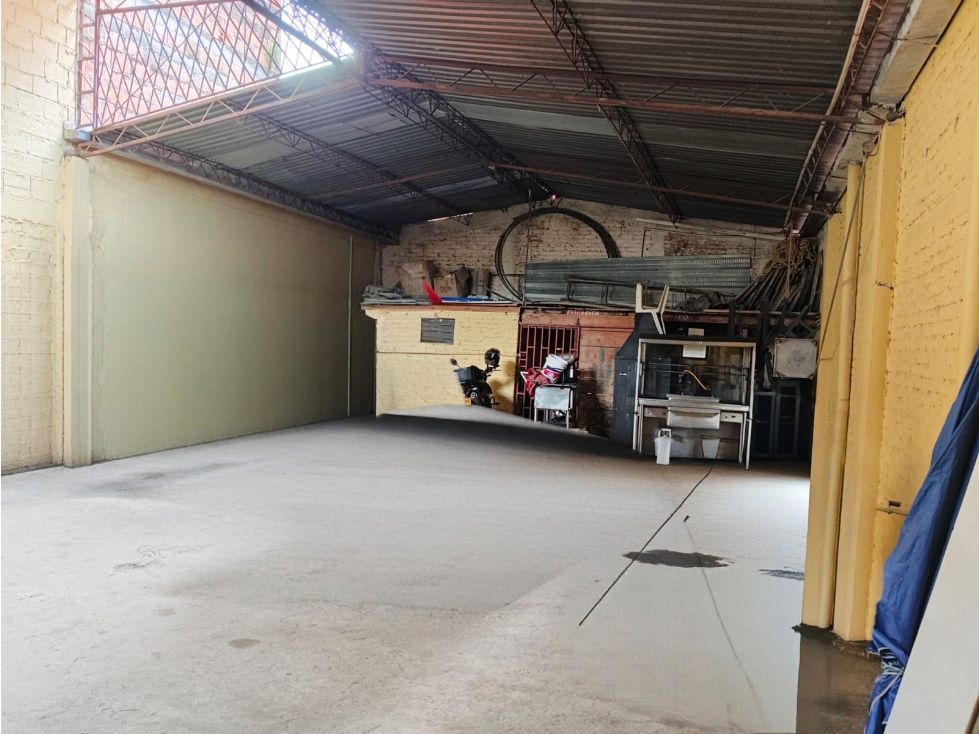 Bodega en venta Valle Del Cauca Cali Pampa Linda 221 m2 Habitaciones 0 Baños 1 Garajes 3 Precio $795000000