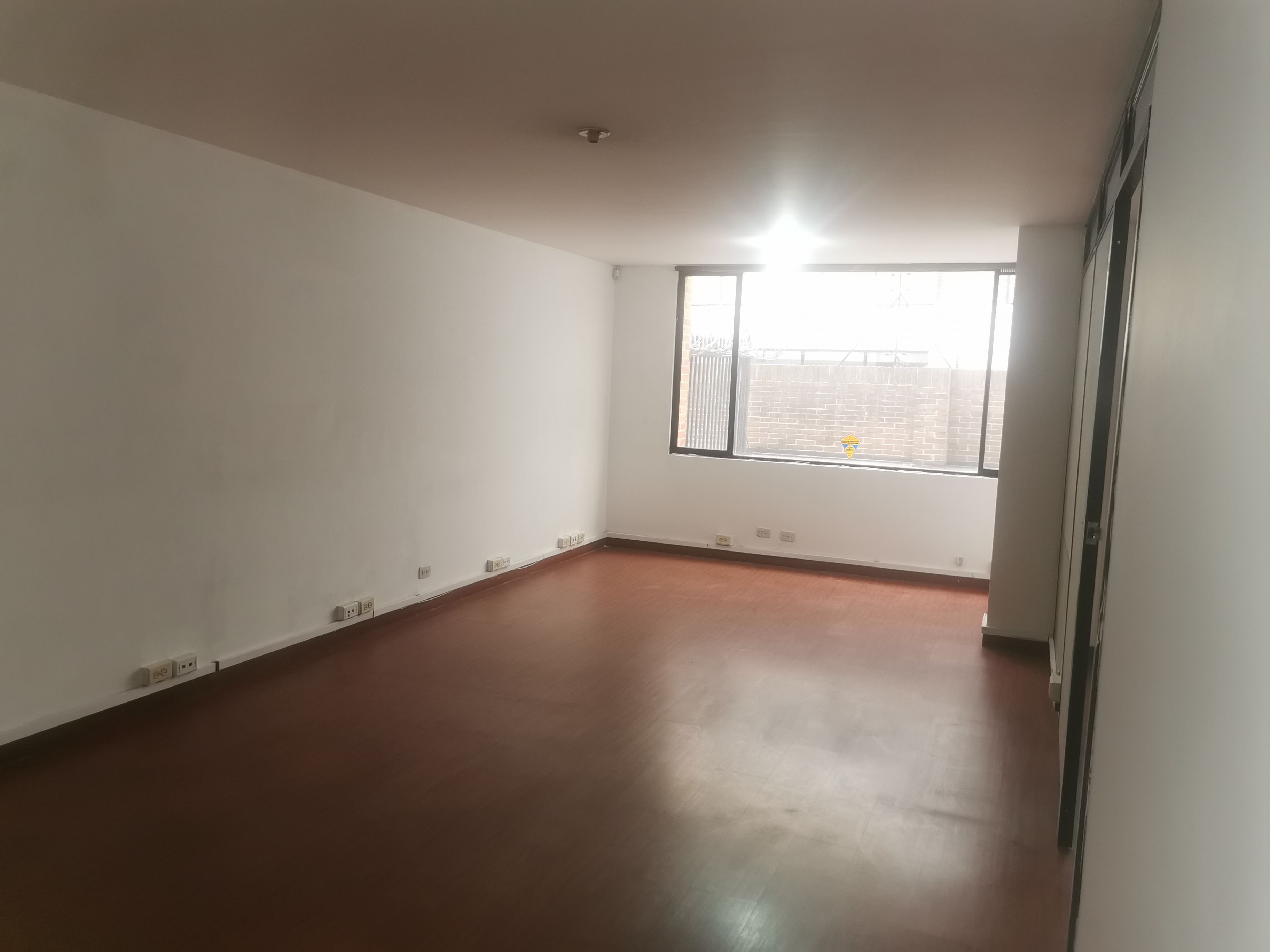 Oficina en arriendo Cundinamarca Bogotá Chico 50 m2 Habitaciones 0 Baños 0 Garajes 0 Precio $2600000