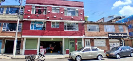 Casa en venta Cundinamarca Bogotá La Granja 518 m2 Habitaciones 13 Baños 10 Garajes 0 Precio $1400000000