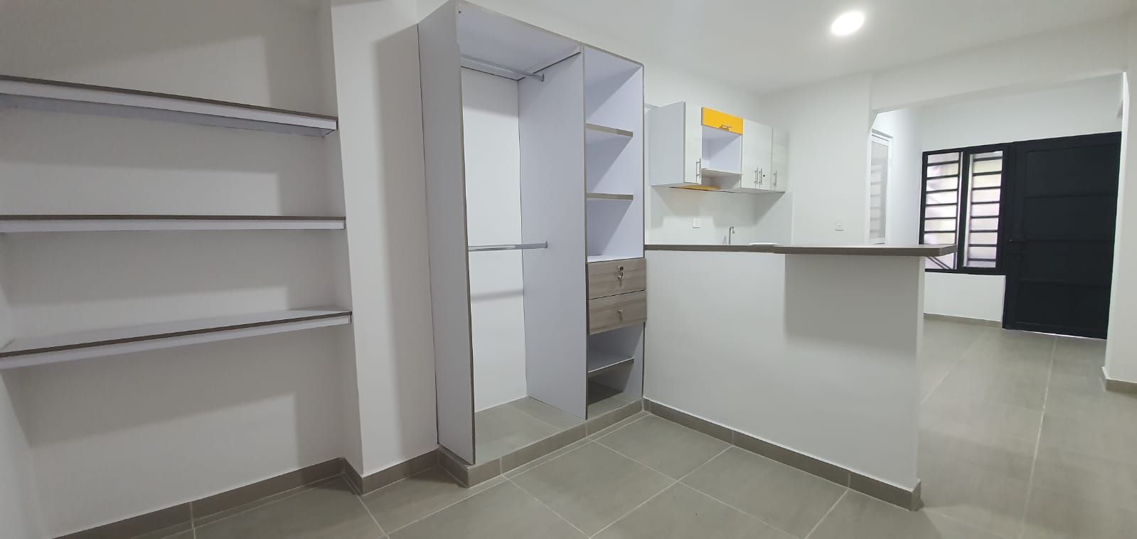 Apartaestudio en arriendo Valle Del Cauca Cali Ciudadela Comfandi 27 m2 Habitaciones 1 Baños 1 Garajes 1 Precio $780000