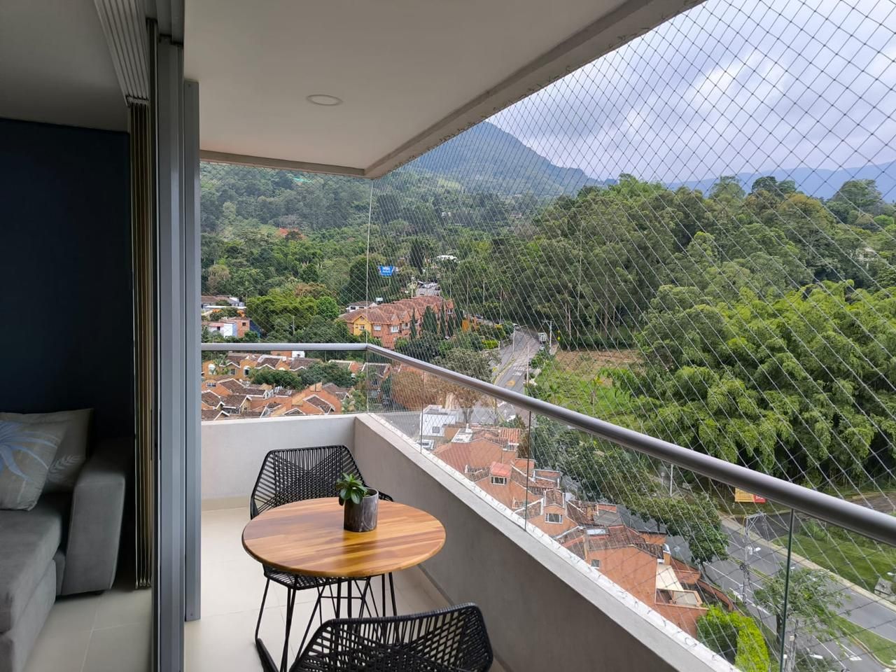 Apartamento en venta Antioquia Envigado El Chinguí 73 m2 Habitaciones 2 Baños 2 Garajes 2 Precio $625000000