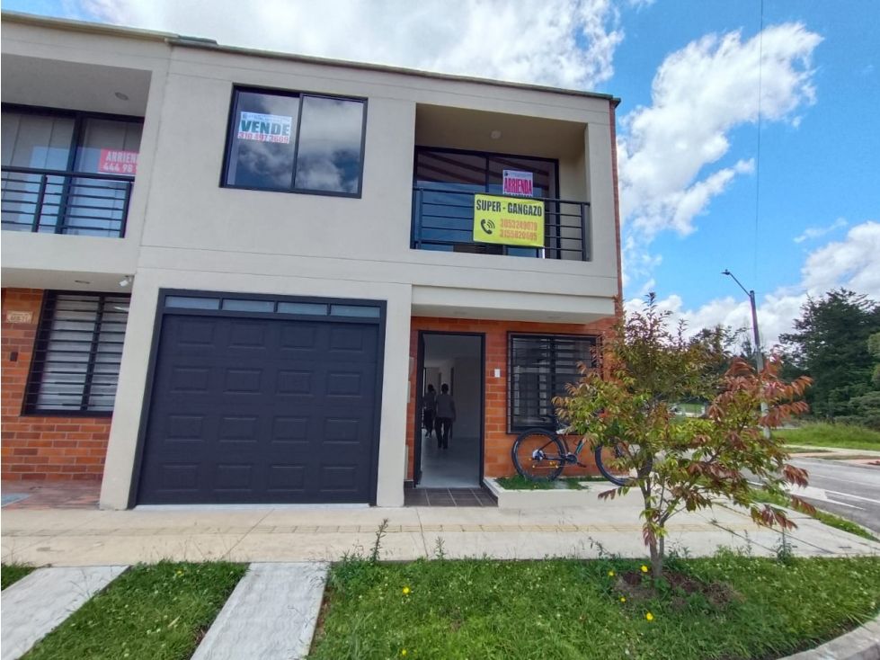 Casa en arriendo o venta Antioquia El Carmen De Viboral La Alhambra 140 m2 Habitaciones 3 Baños 3 Garajes 1 Precio venta $620000000 Precio arriendo $3000000